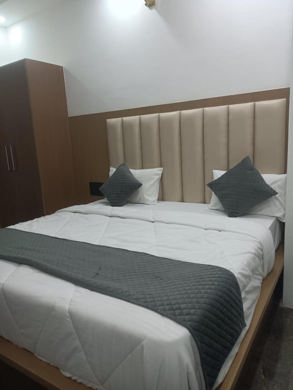 Hotel Whitehouse Ac Family Room Agra  Εξωτερικό φωτογραφία